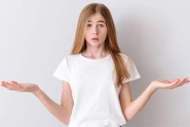 Se la pubertà risolve la disforia nell’85% dei casi, perché bloccarla