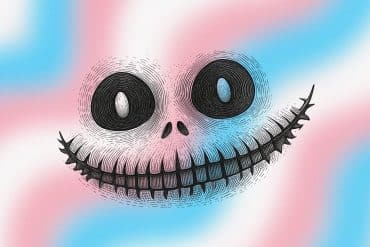 sorriso evanescente dello stregato su colori della bandiera trans